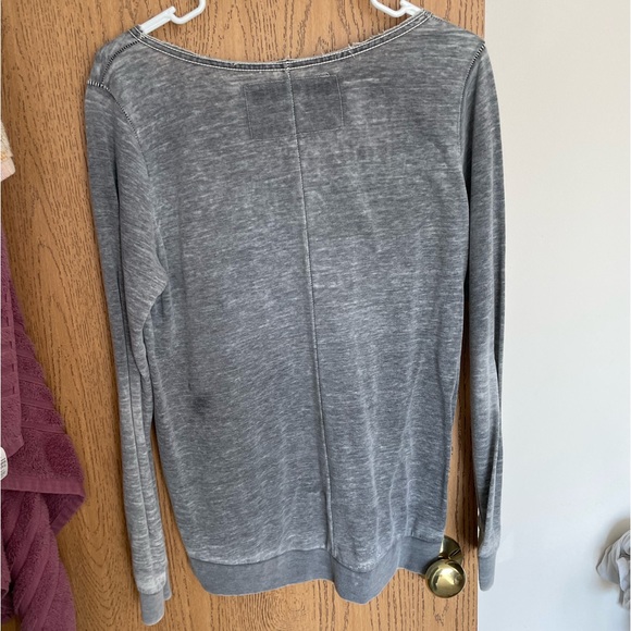 True religion long sleeve - Picture 3 of 3